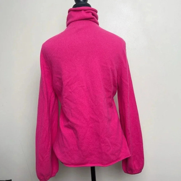 Prive Cashmere Womens Medium Key Hole Ruched Neck Fuchsia Sweater - Picture 4 of 13